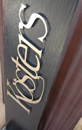 Edelstahl Logo für eine Apotheke